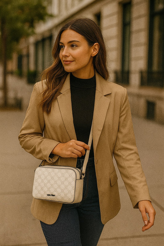 Bolso Tote Nine West con Monograma Elegante