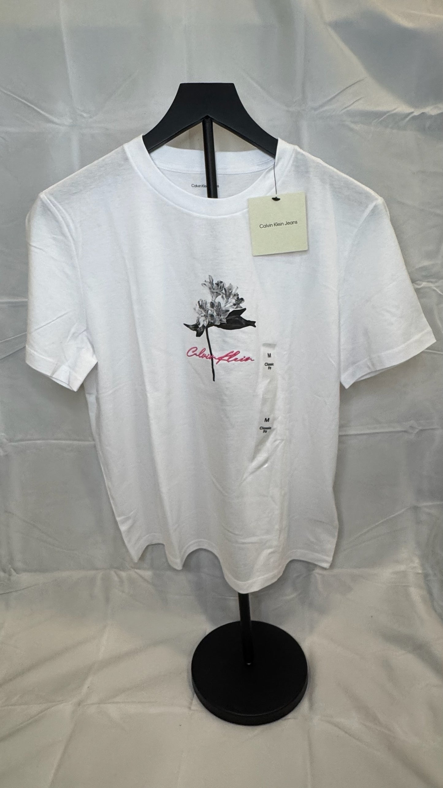 Playera Calvin Klein Blanca Flor